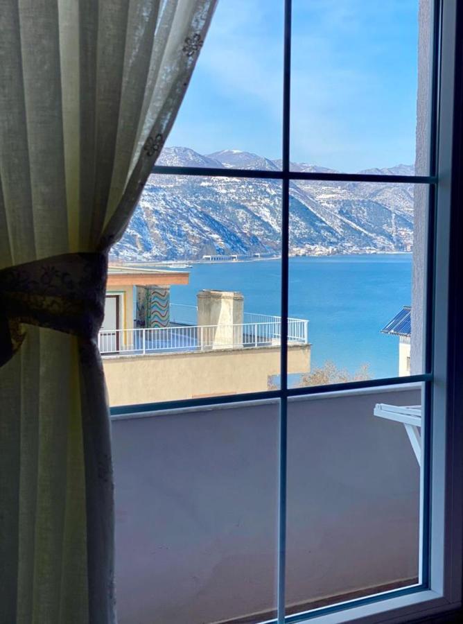 Cozy Lake Front Flat Bequeme Wohnung An Der See بورغراديك المظهر الخارجي الصورة