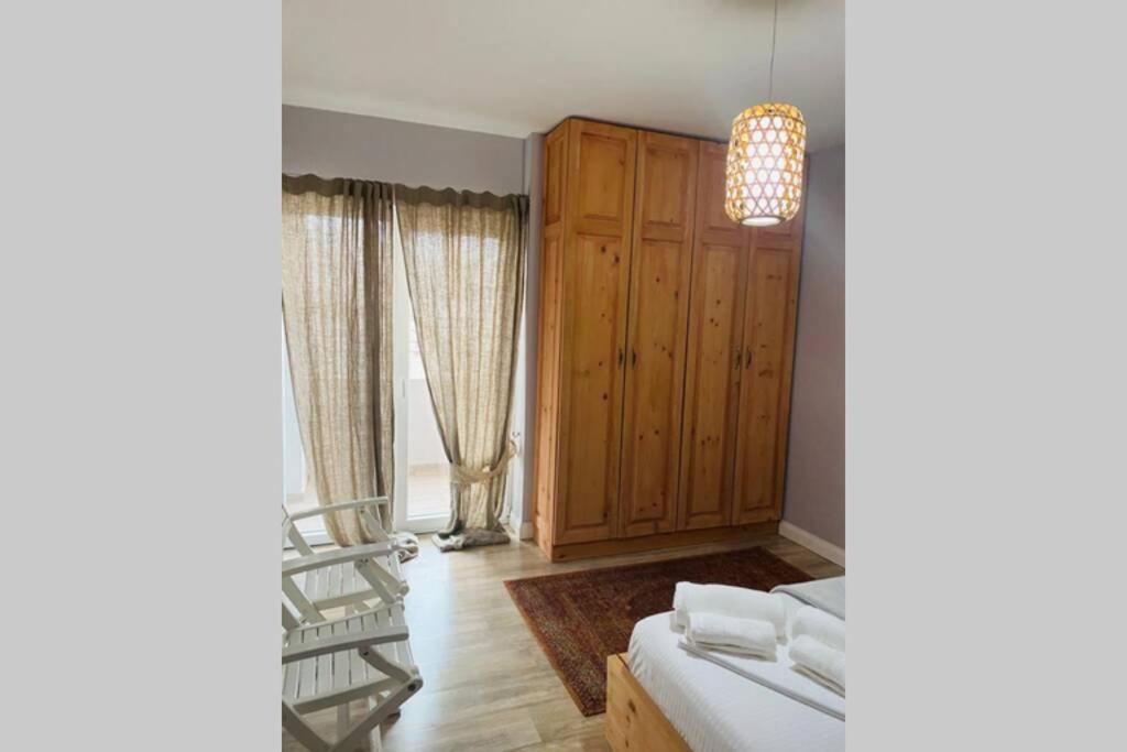 Cozy Lake Front Flat Bequeme Wohnung An Der See بورغراديك المظهر الخارجي الصورة