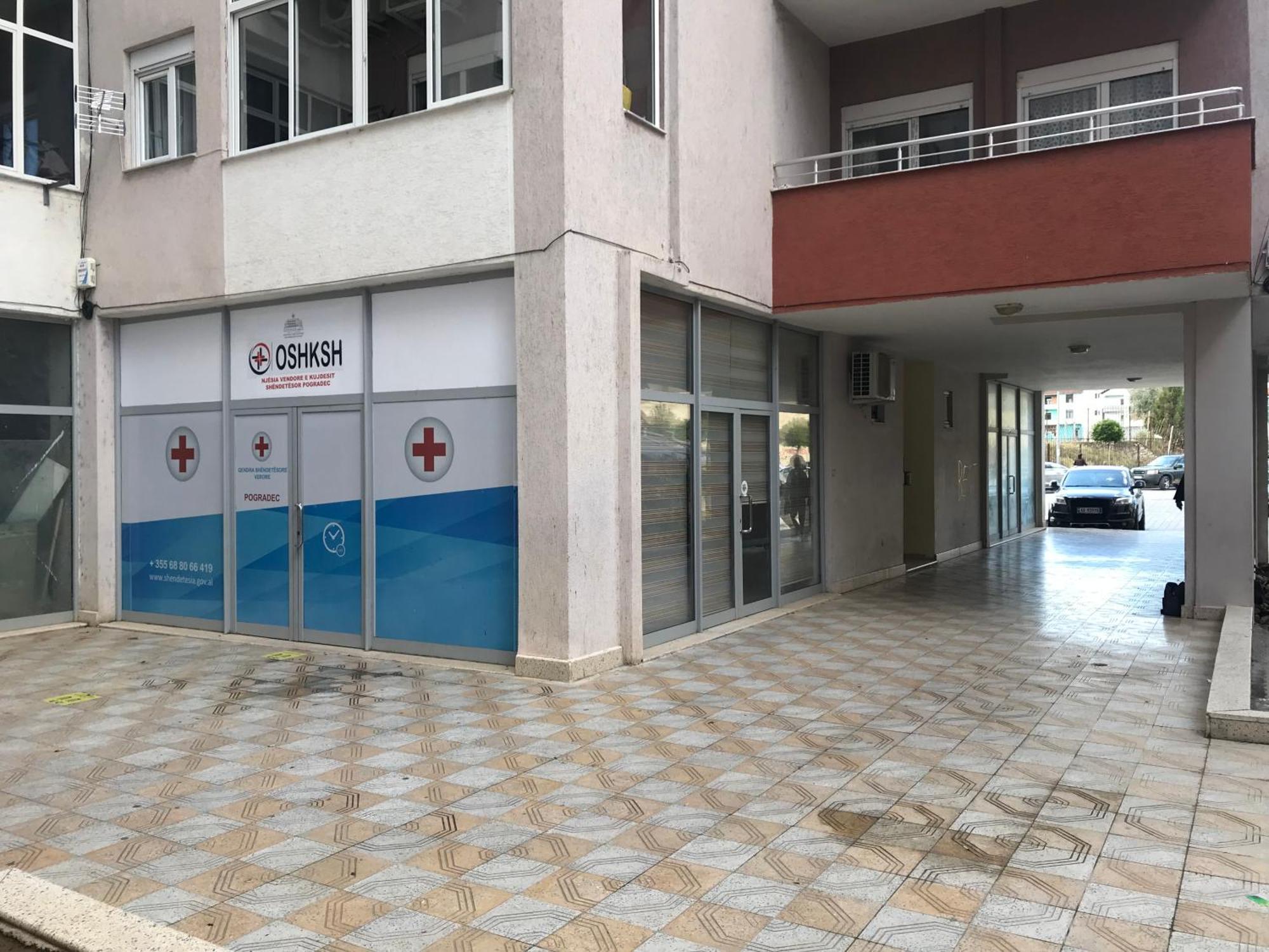 Cozy Lake Front Flat Bequeme Wohnung An Der See بورغراديك المظهر الخارجي الصورة